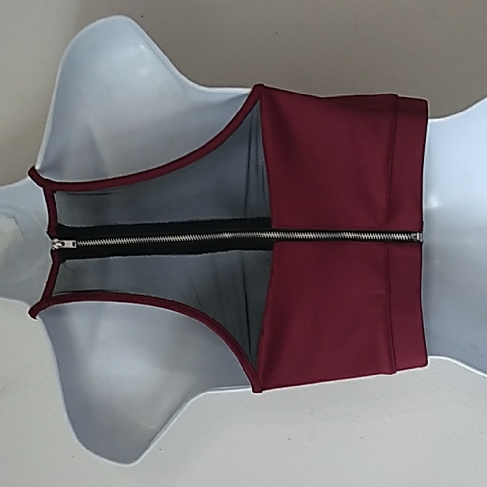 Forever 21 burgundy wine athletic yoga halter crop top with mesh insert S - Picture 3 of 7
